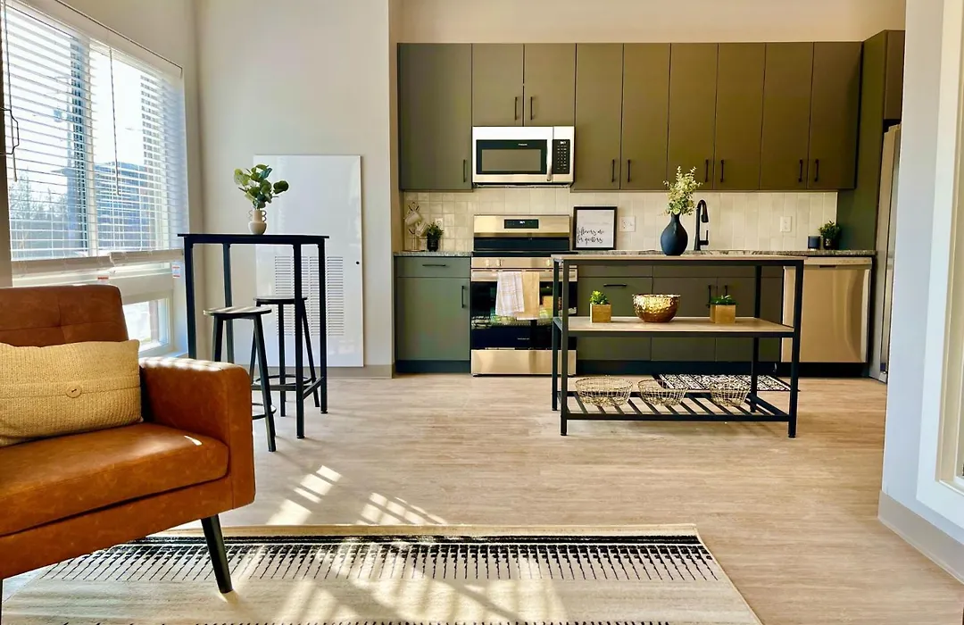 Tremont Fitness & Lounge Flats By Barsala-1